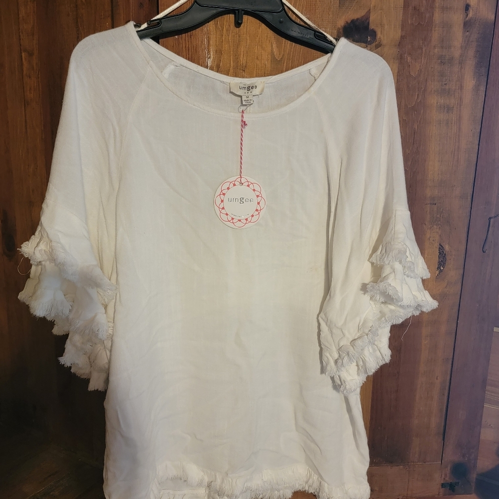 Blouse-cream color